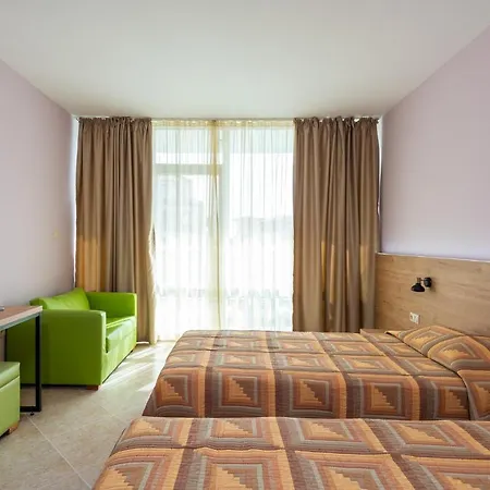 Ivana Palace - Free Parking