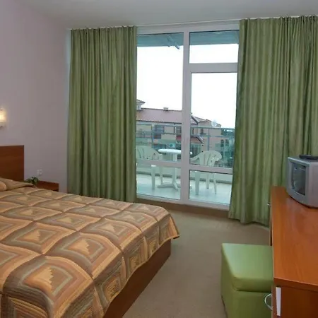 Ivana Palace - Free Parking 4*